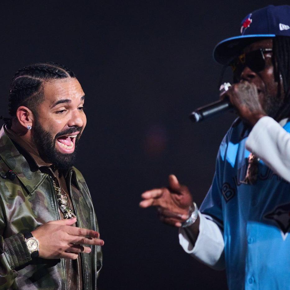 Drake surprises fans at dancehall star Vybz Kartel's historic first ºÚÁϳԹÏÍø show